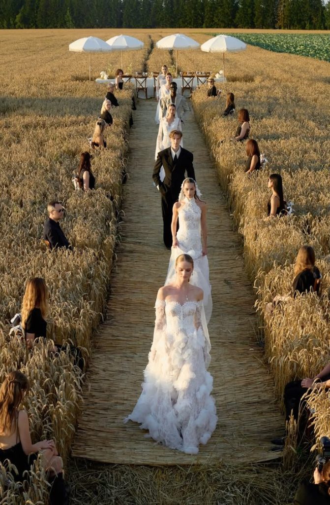 Défilé de robes de mariée Katya Katya London